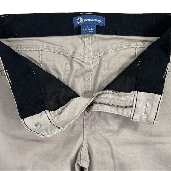 Democracy Ab solution Bermuda Shorts in Flax Beige size 6 - Picture 4 of 6